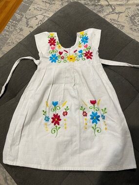 White Girls' Embroidered Floral Linen Dress Mexican style